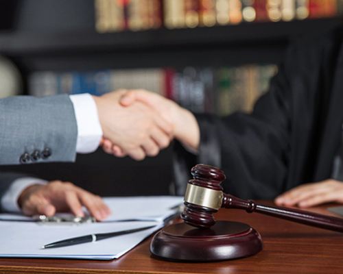 长葛律师 业务精湛的正当防卫专家，疑难刑事案件与网上贸易代理的坚实后盾